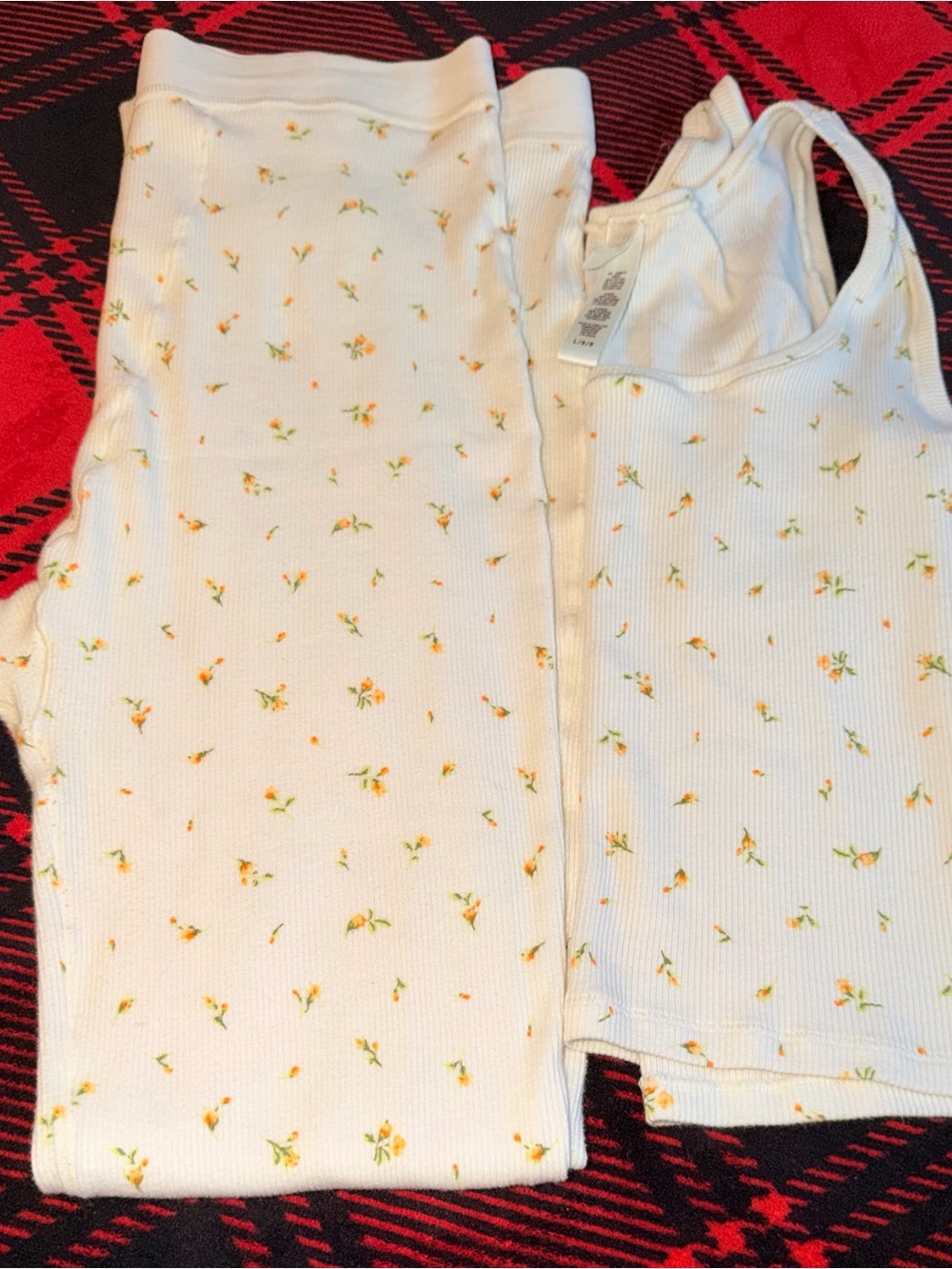 White Floral skims Pajama Set - Sleeveless Tank and Pants large 🌻